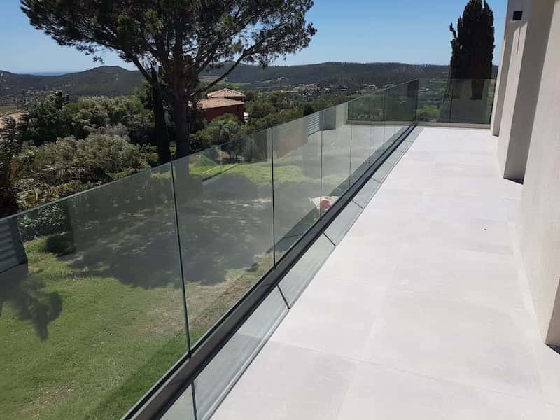 Garde-corps verre rail éco